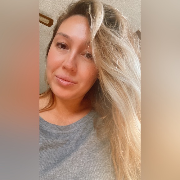 Meet your Posher, Sharon - Picture 3 of 4